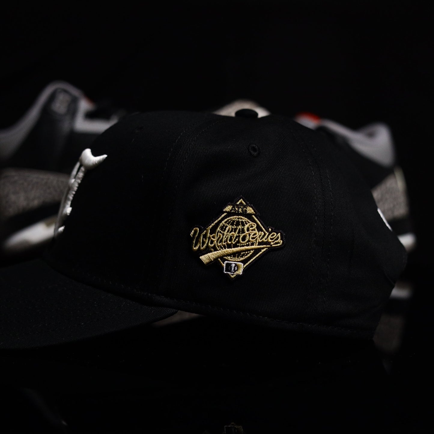 NY Snapback Cream & Black